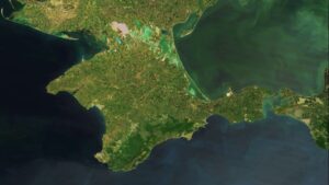 How big is Crimea peninsula